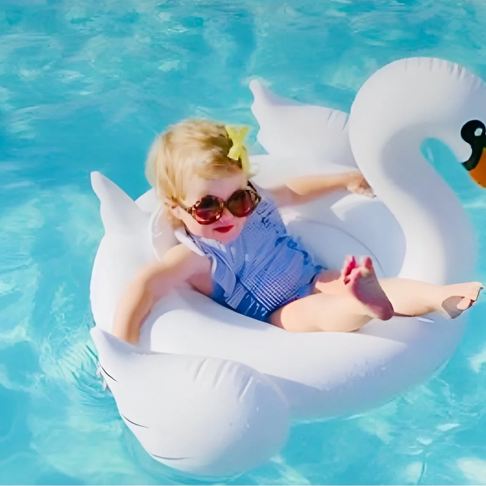 SUNNYLIFE 🦢 White Swan Baby Float 🦢 Pool Inflatable 🦢NEW IN BOX 🦢